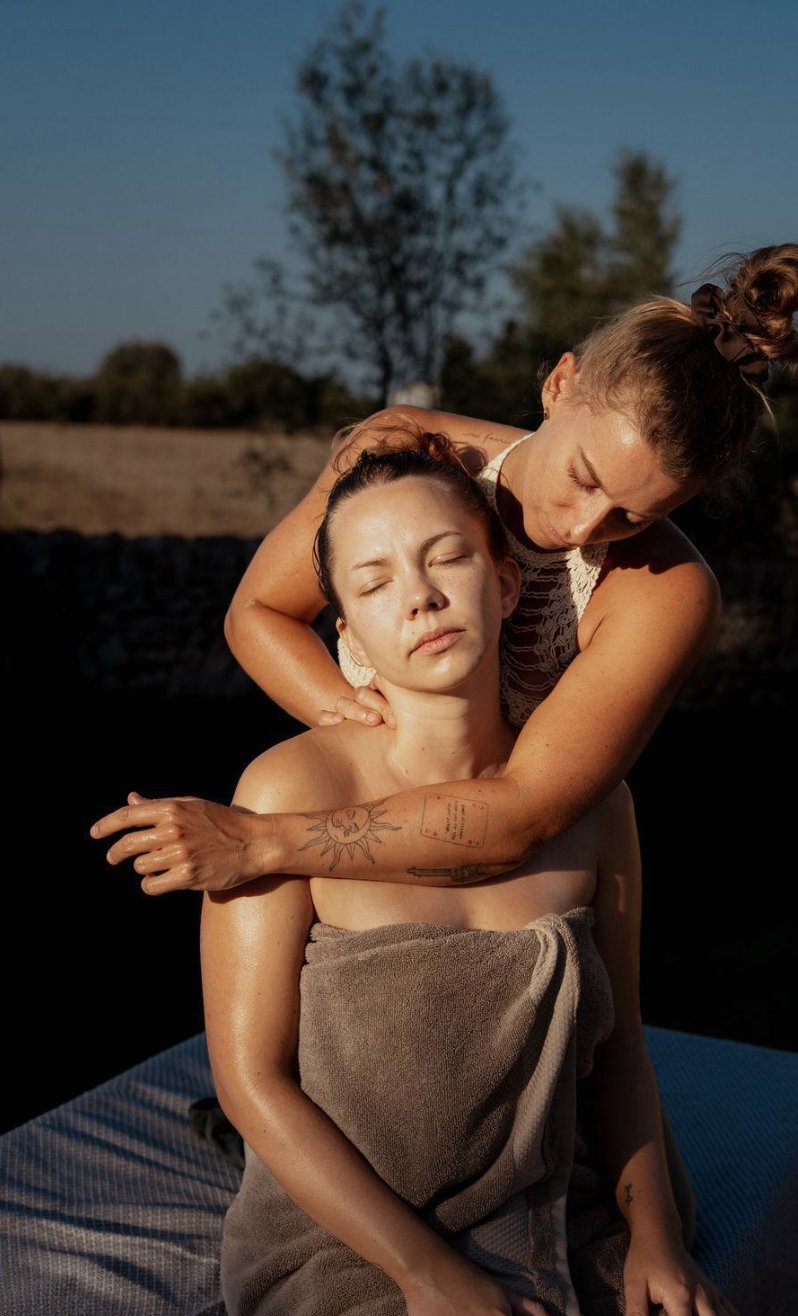 Nacken- und Schultermassage